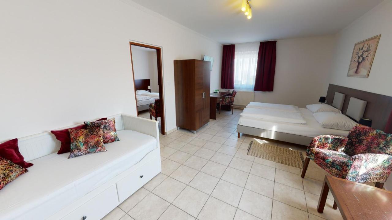 Hotel San Marco Lannach Esterno foto