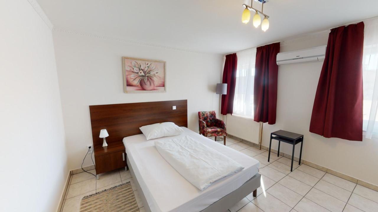 Hotel San Marco Lannach Esterno foto