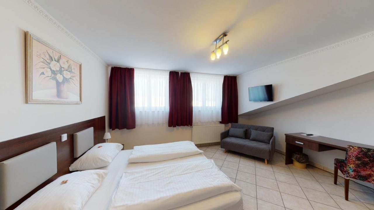 Hotel San Marco Lannach Esterno foto