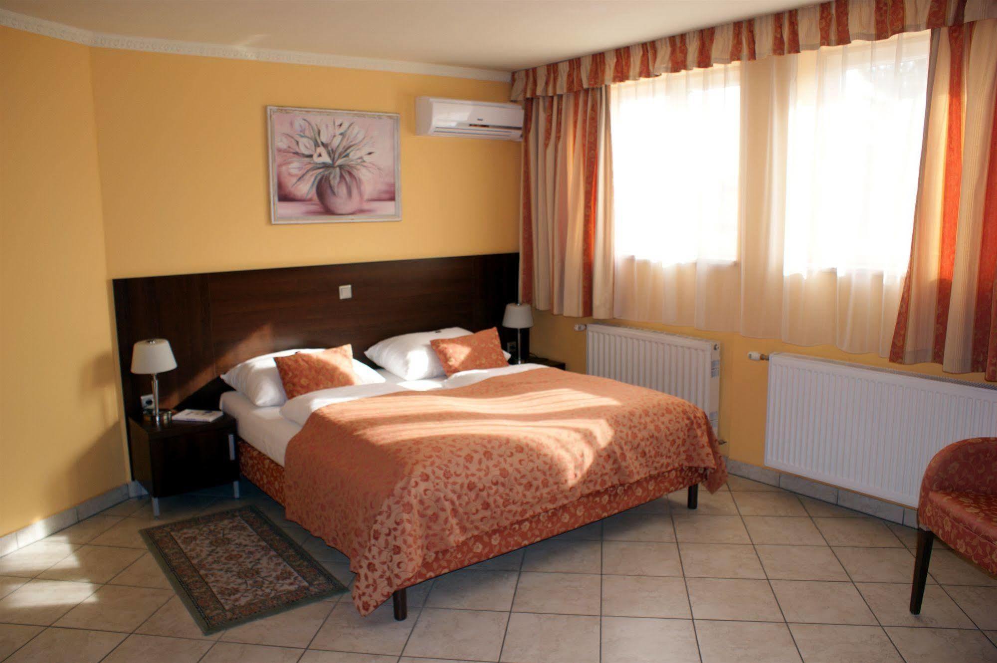 Hotel San Marco Lannach Esterno foto