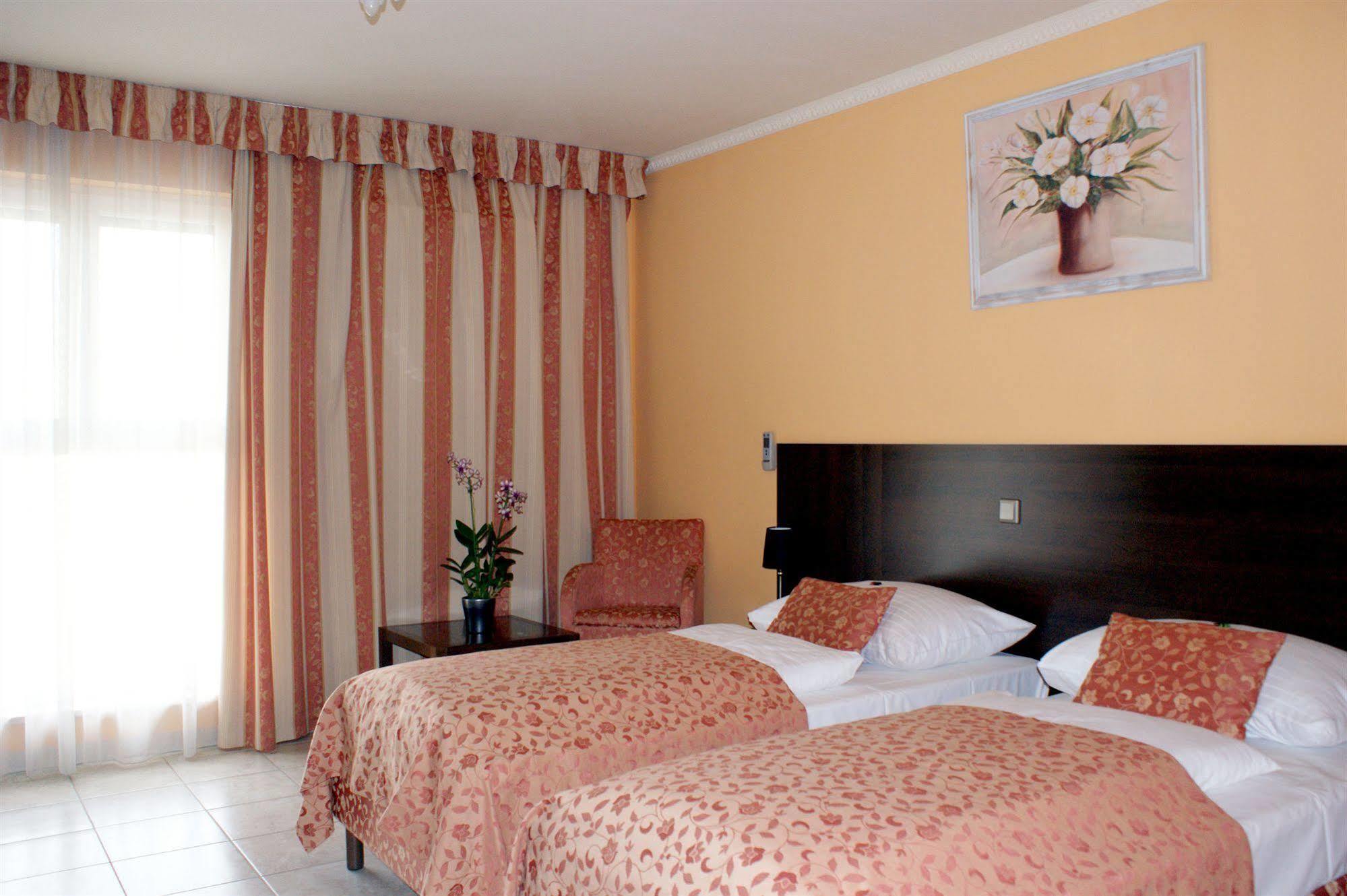 Hotel San Marco Lannach Esterno foto