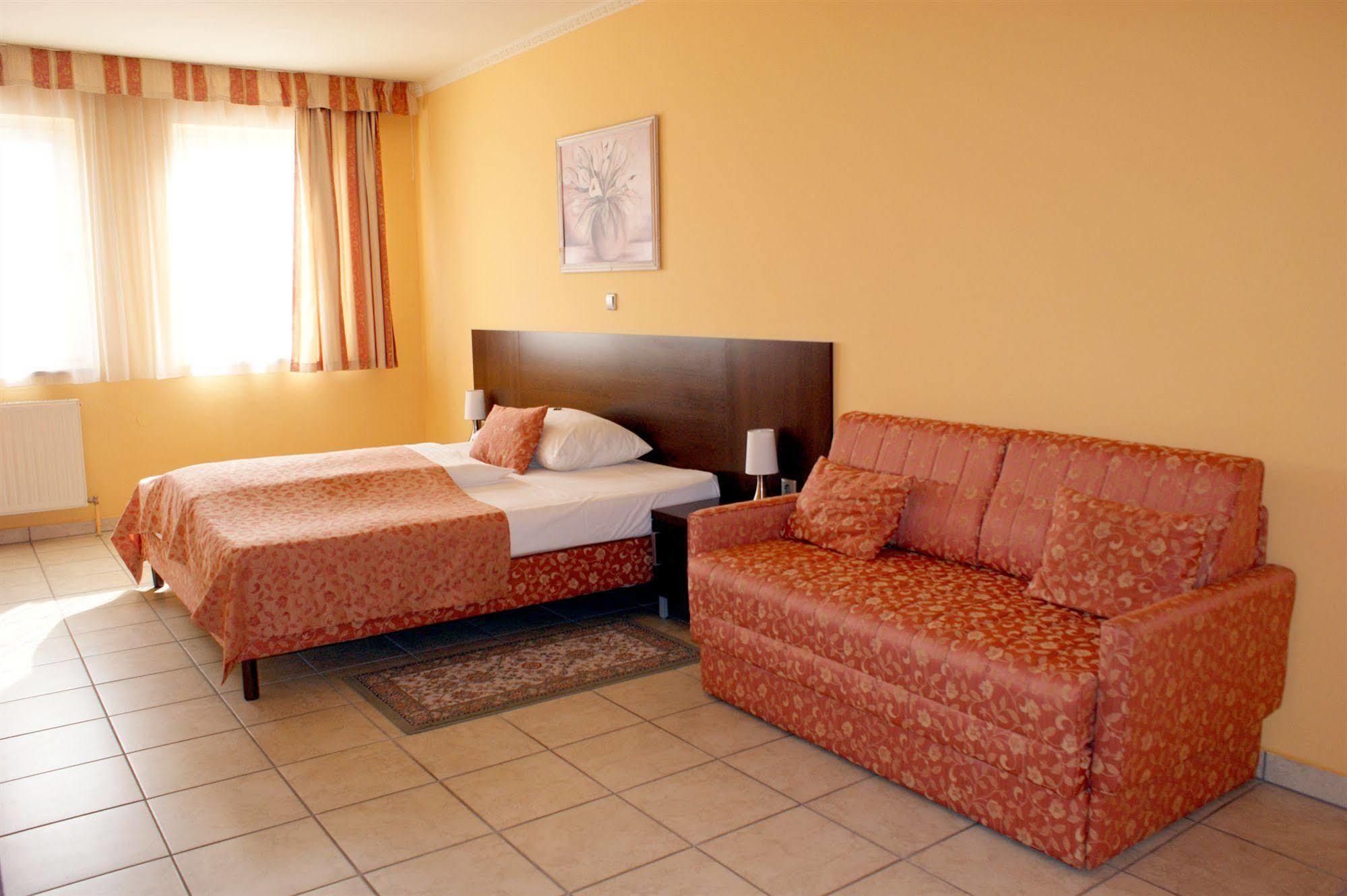 Hotel San Marco Lannach Esterno foto